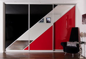 iebūvējamās durvis