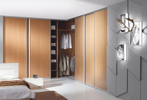 iebūvējamās durvis